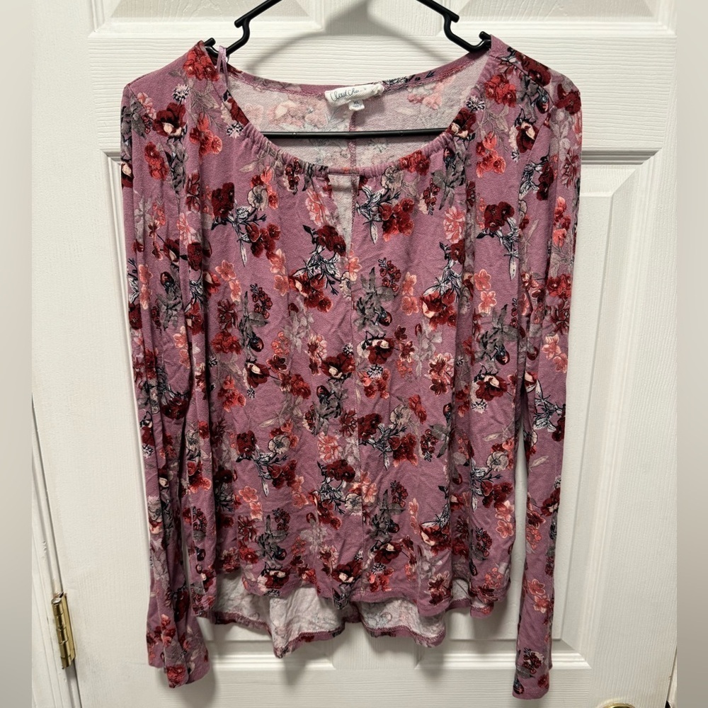 Cloud‎ chaser long sleeve floral top size XL